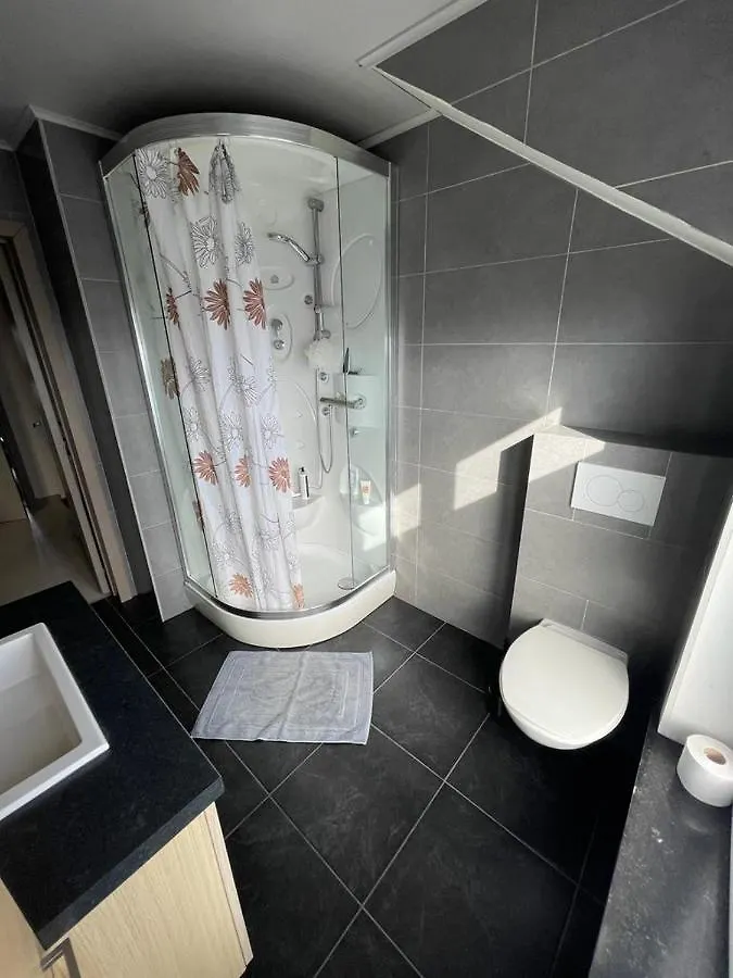 فيلا Casa K ميدل كيرك
